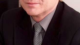 Za dveřmi není recese, ale krize, říká místopředseda Asociace exportérů Otto Daněk Za dveřmi není recese, ale krize, říká místopředseda Asociace exportérů Otto Daněk