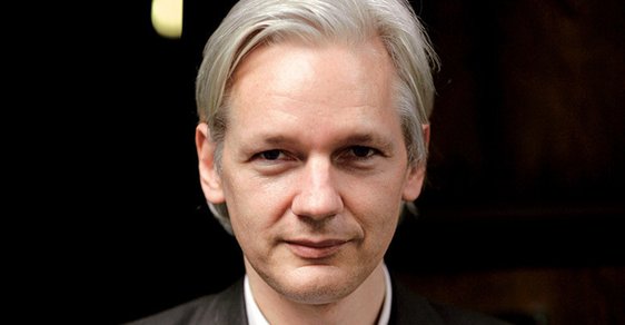 Hlavní pachatel Julian Assange