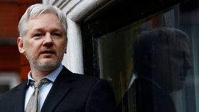 Ekvádor potvrdil, že Assange má jeho občanství.