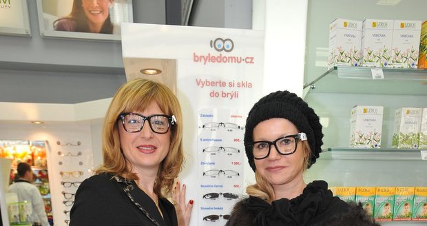 Štěpánka Duchková a Jitka Asterová jsou nejznámější české "brýlařky"