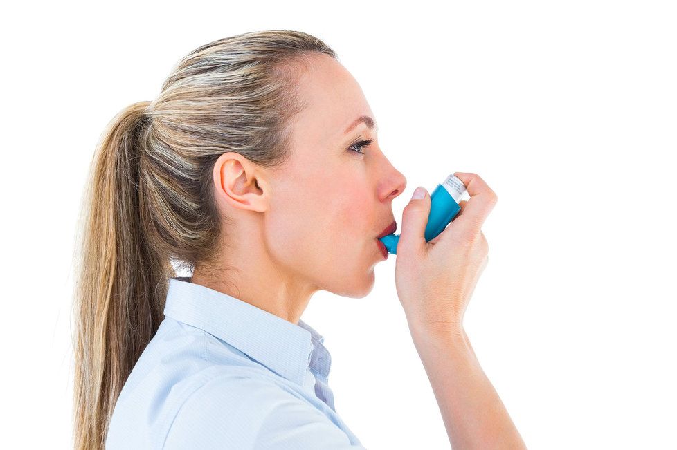 Z chlamydií se může vyvinout astma.