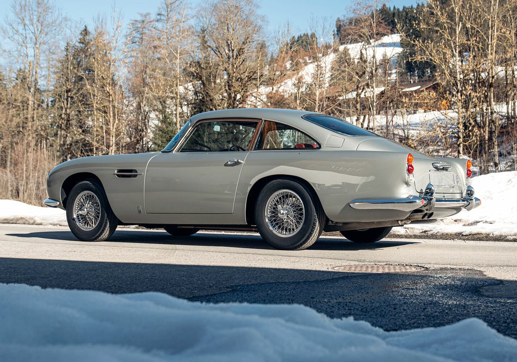 Aston Martin DB5 (1964)