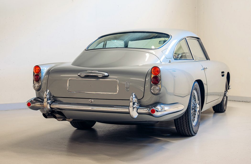 Aston Martin DB5 (1964)