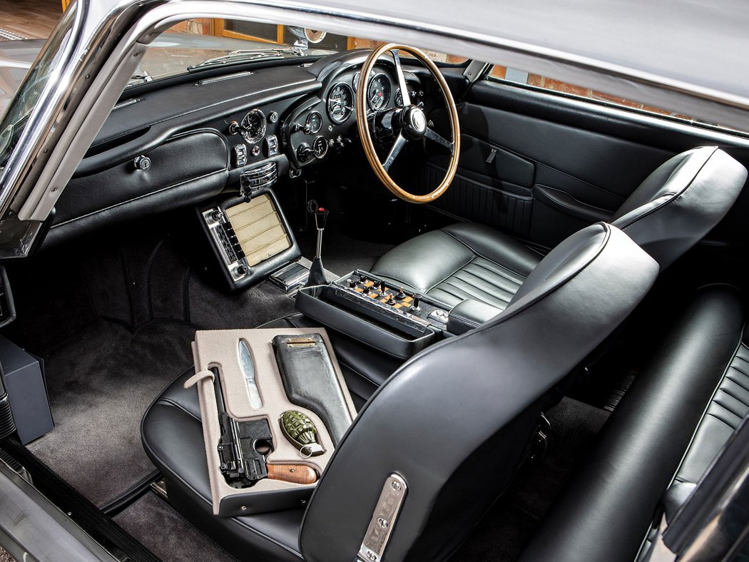 1965 Aston Martin DB5 Bond Car