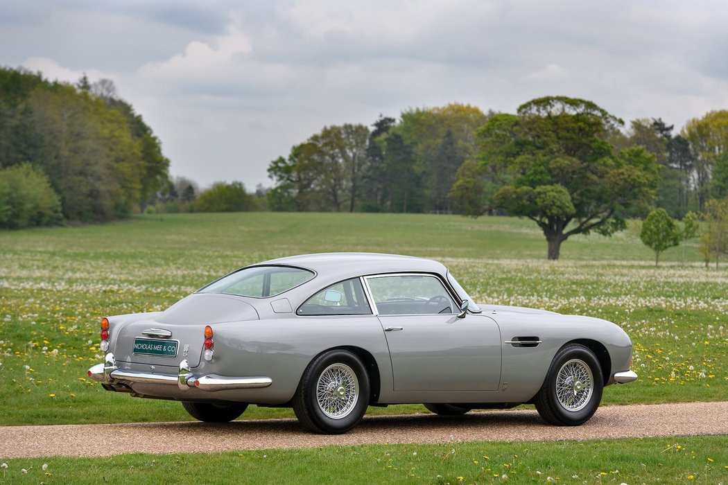 Aston Martin DB5