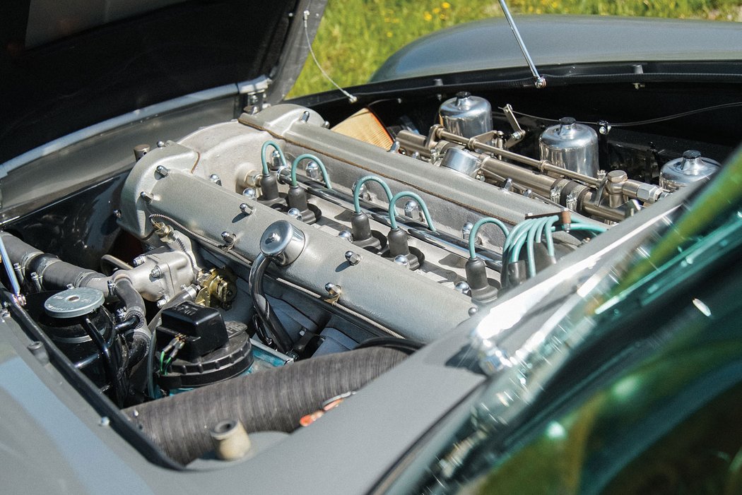 Aston Martin DB5 Shooting Brake by Radford (1965)