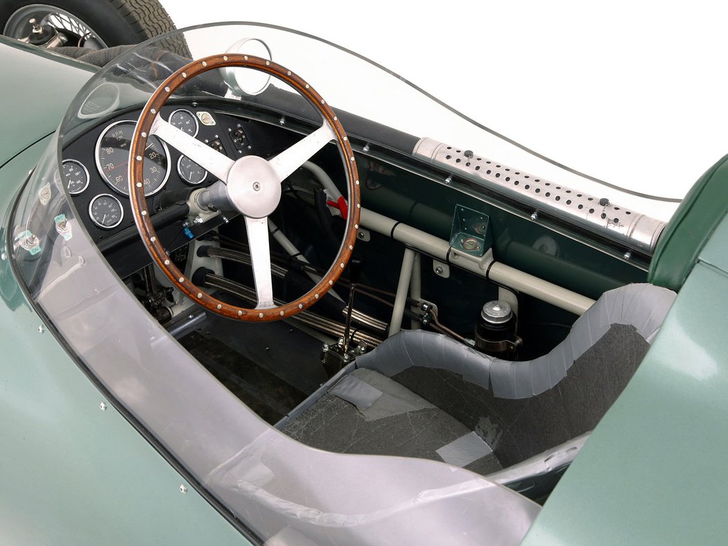 Aston Martin DBR4