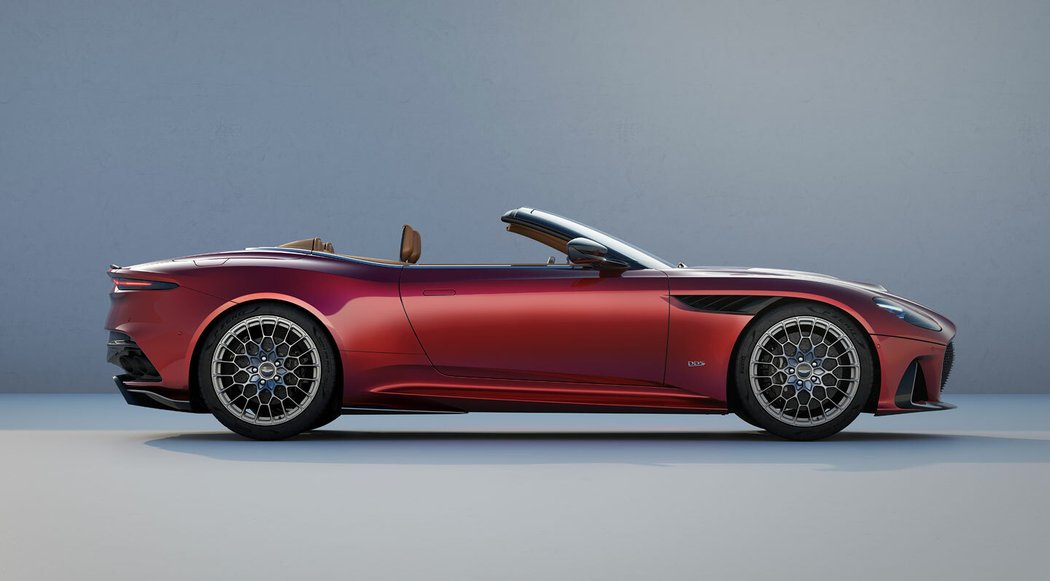 Aston Martin DBS 770 Ultimate Volante