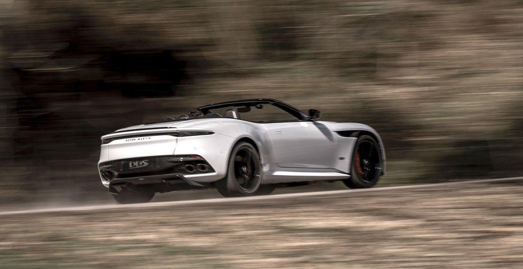 Aston Martin DBS Superleggera Volante