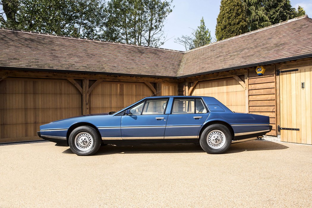 Aston Martin Lagonda