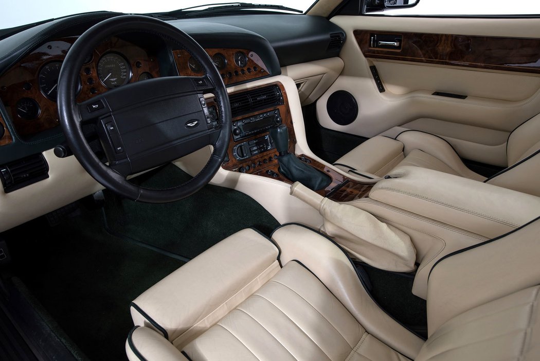 Aston Martin V8 Coupe (1996)