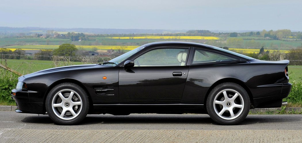 Aston Martin V8 Coupe (1996)