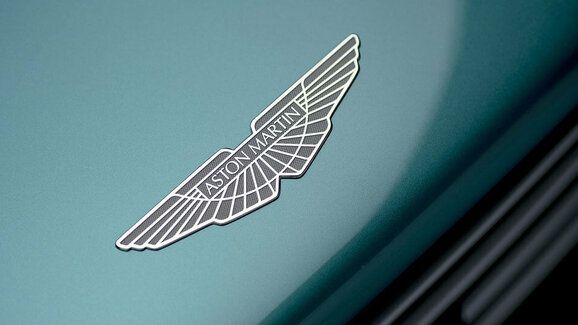 Aston Martin navýší kapitál o 19 miliard, což mu usnadní boj s dluhy a elektrifikací
