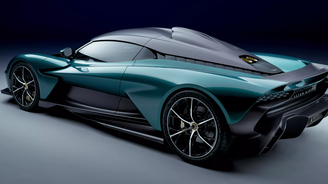 Aston Martin elektrifikuje. Vymění akcie za technologie automobilky Lucid