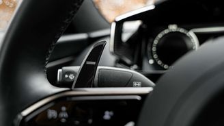 Aston Martin Vanquish Aston Martin Vanquish