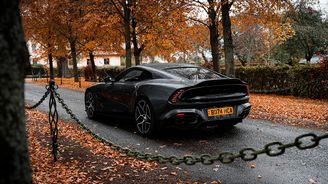 Aston Martin Vanquish Aston Martin Vanquish