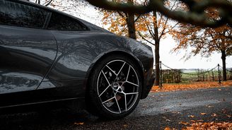 Aston Martin Vanquish Aston Martin Vanquish