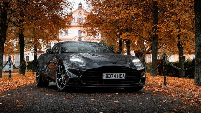 Aston Martin Vanquish Aston Martin Vanquish