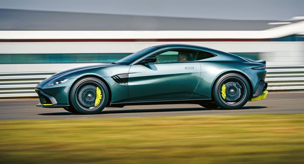 Aston Martin Vantage AMR