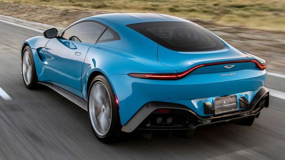 Chcete Aston Martin jako z bondovky? Tenhle je neprůstřelný a umí dávat šoky