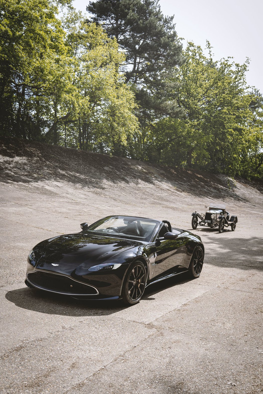 Aston Martin Vantage Roadster