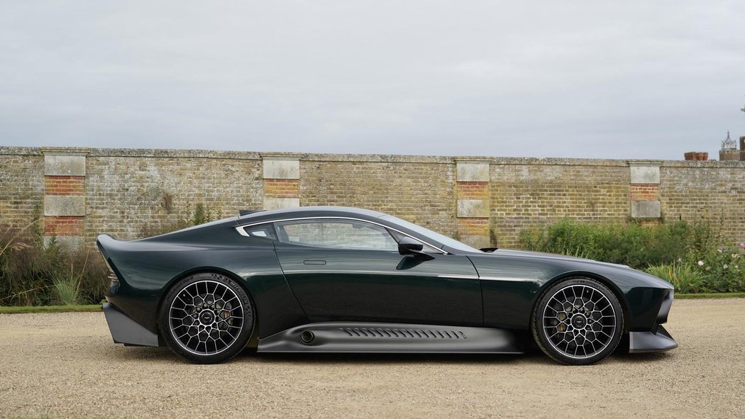 Aston Martin Victor