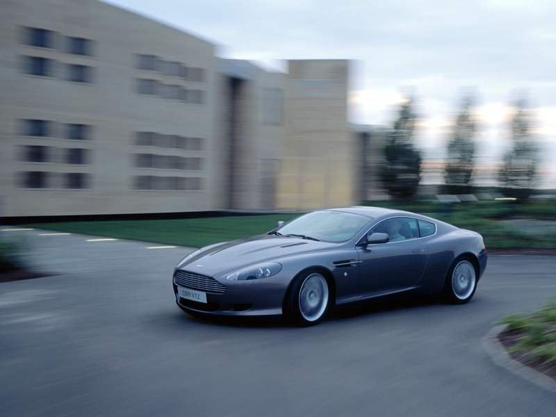 Aston Martin DB9