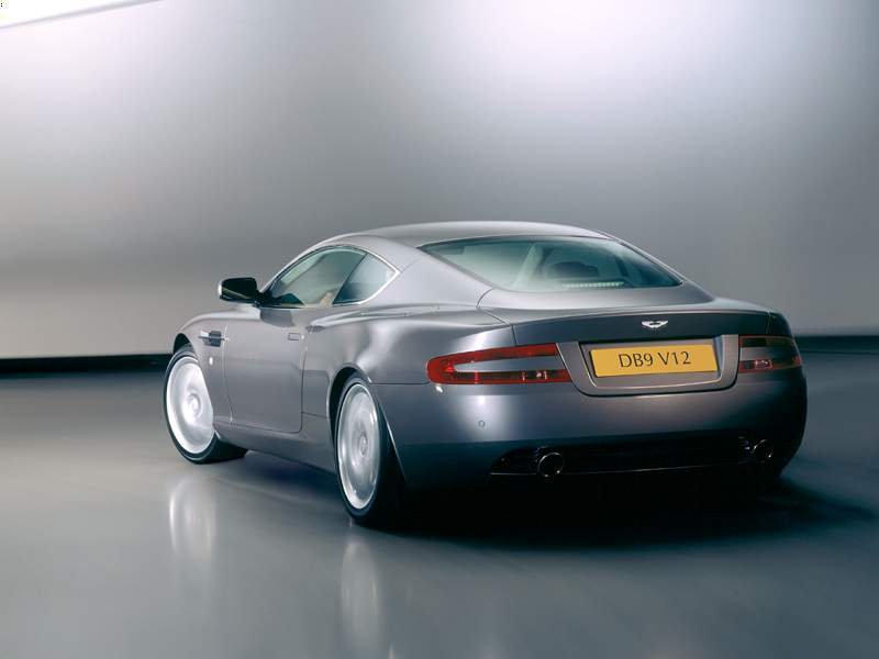 Aston Martin DB9