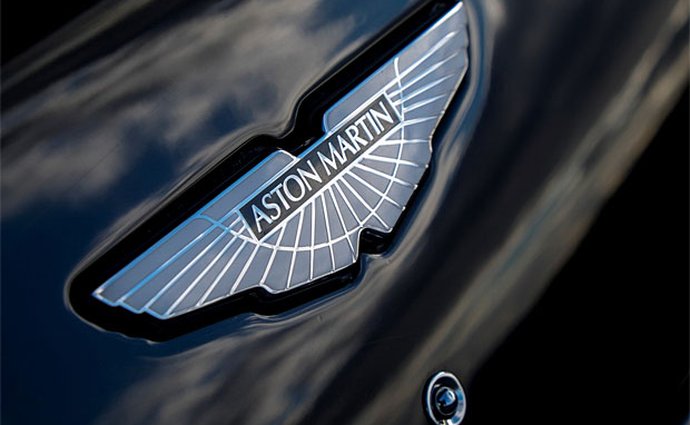 Aston Martin je v pololetí poprvé od roku 2008 v zisku