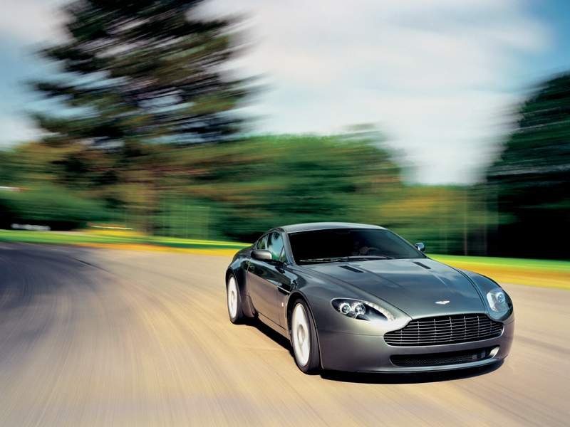 V8 Vantage