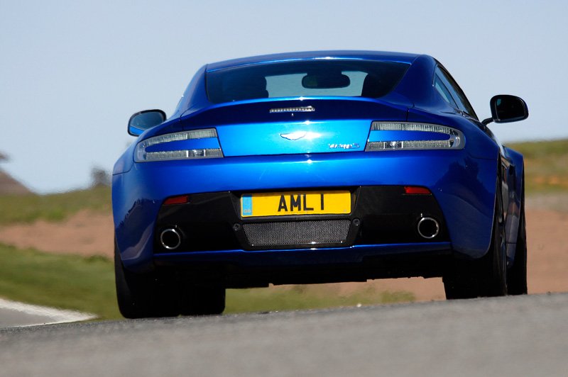 Aston Martin Vantage