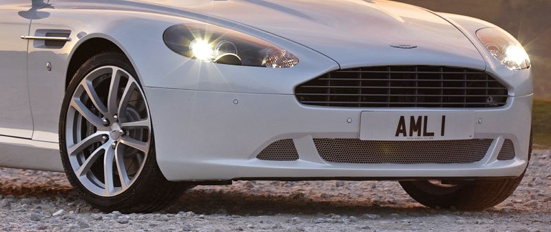 Aston Martin DB9