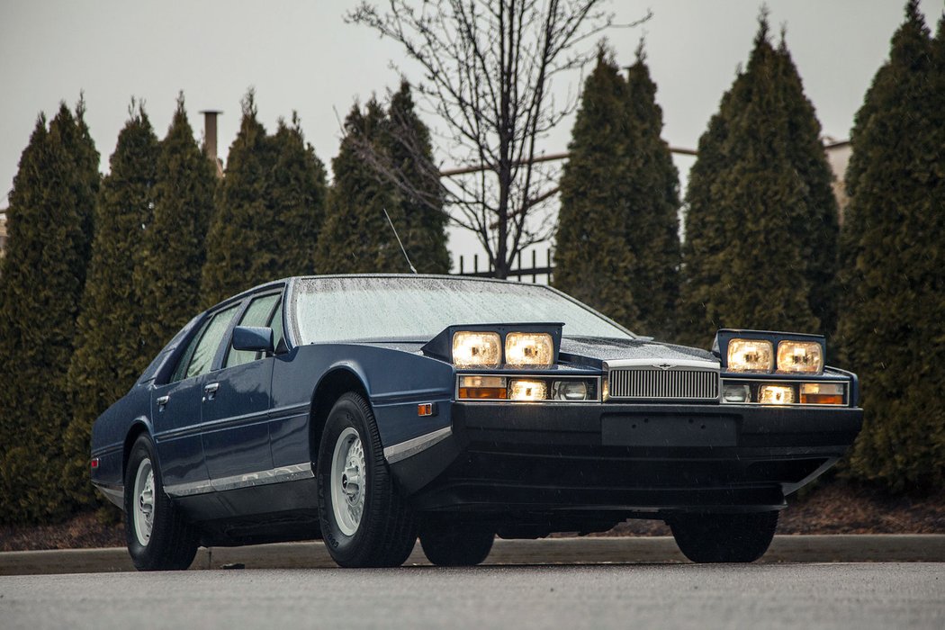 Aston Martin Lagonda