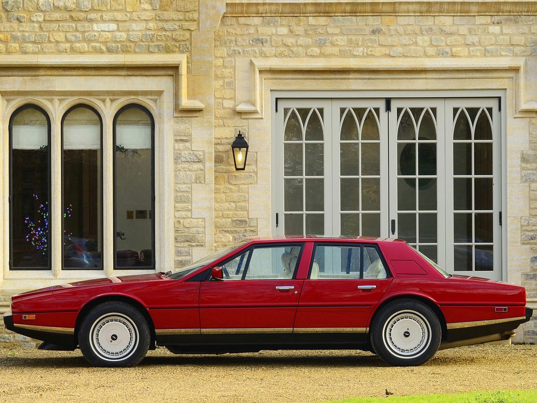 Aston Martin Lagonda