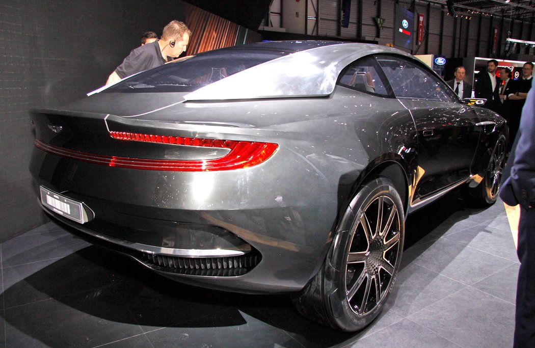 astonmartin novemodely autosalon zeneva2015 sportovni supersport crossover