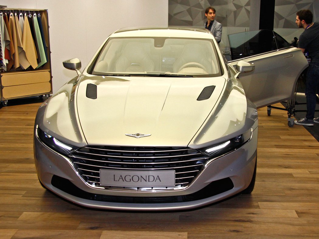 astonmartin novemodely autosalon zeneva2015 sportovni supersport crossover