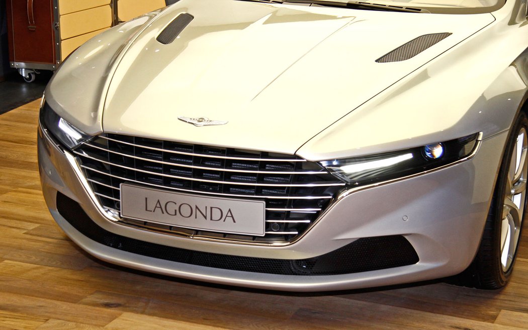 astonmartin novemodely autosalon zeneva2015 sportovni supersport crossover