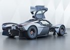 Aston Martin Valkyrie se přiblížil finální podobě a odhalil svůj interiér