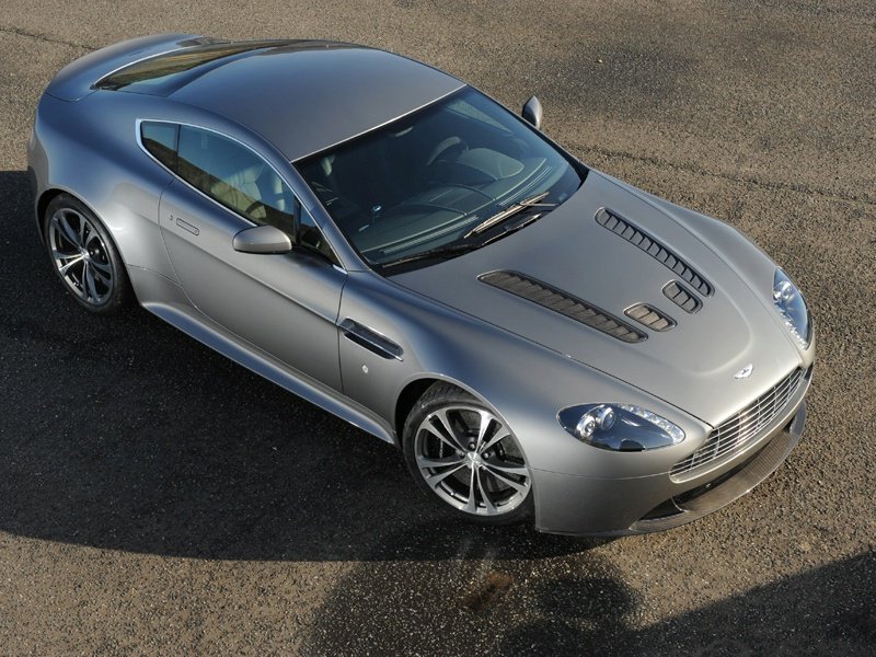 Aston Martin Vantage