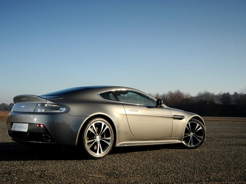 Aston Martin Vantage