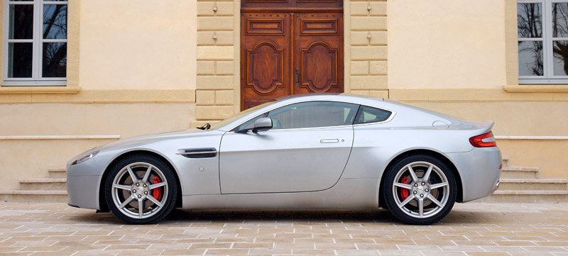 Aston Martin Vantage