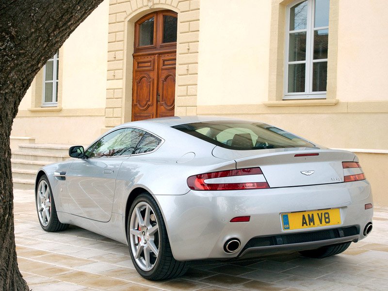 Aston Martin Vantage