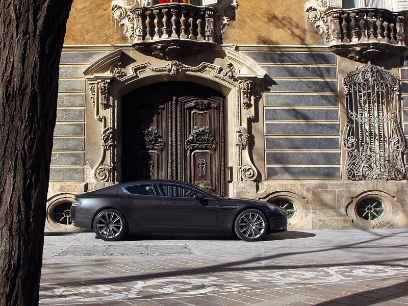 Aston Martin Rapide