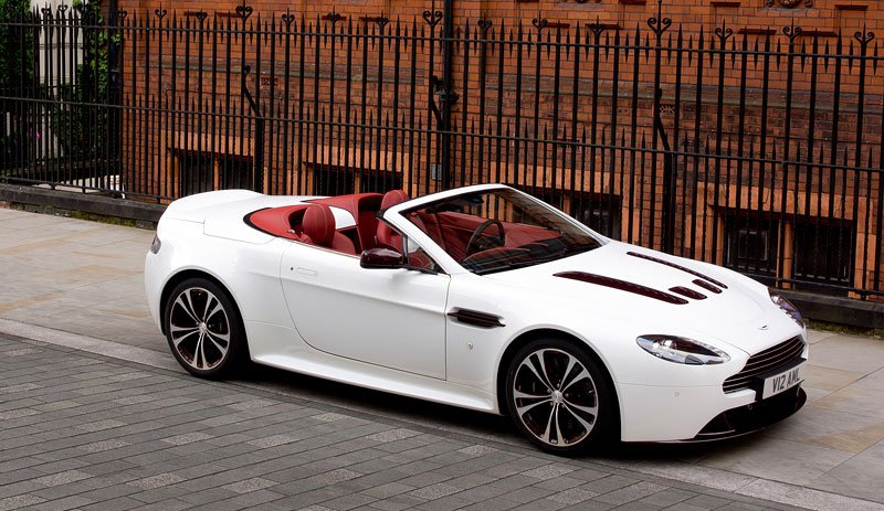 Aston Martin Vantage Roadster