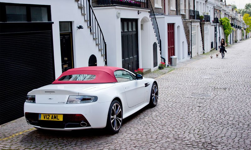 Aston Martin Vantage Roadster