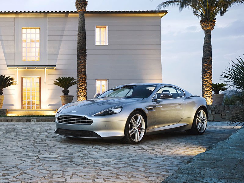 Aston Martin DB9