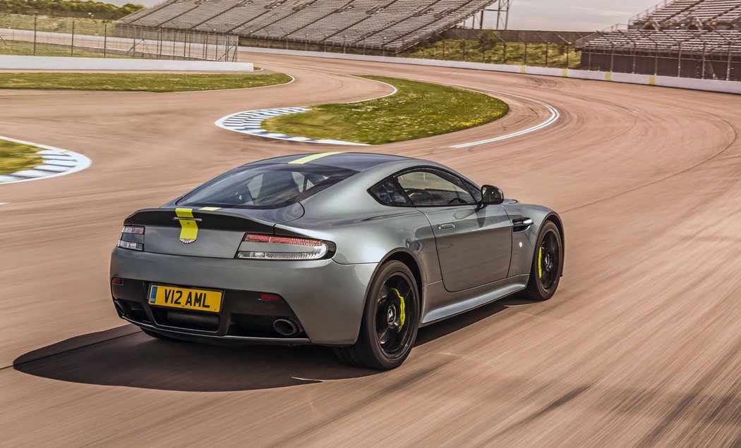 Aston Martin Vantage AMR