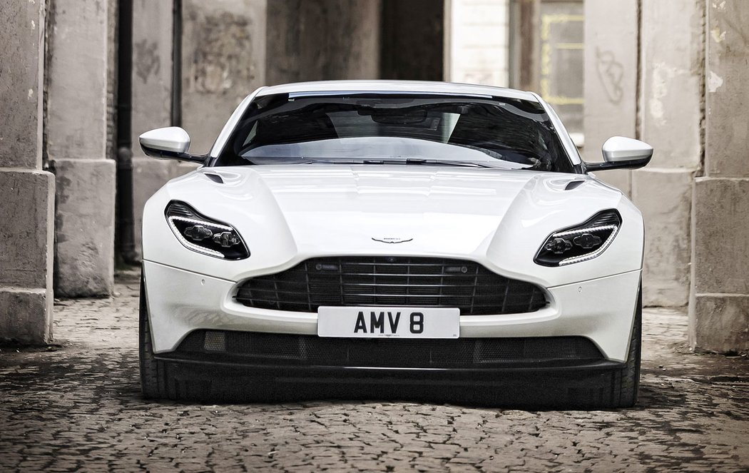 Aston Martin DB11