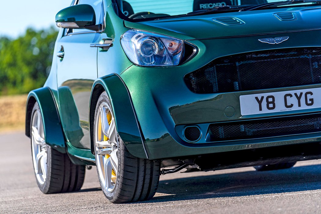 Aston Martin Cygnet V8