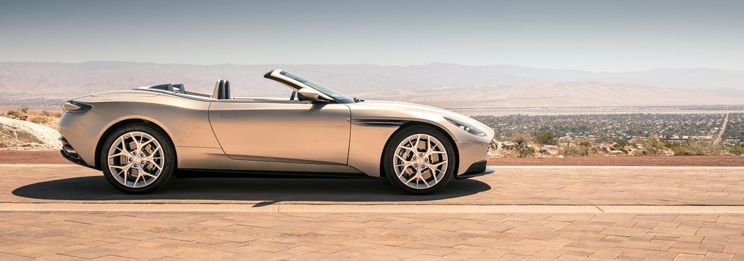 Aston Martin DB11 Volante